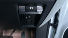 Land Rover Defender 3.0 D250 X-Dynamic SE 90 3dr Auto Diesel Estate